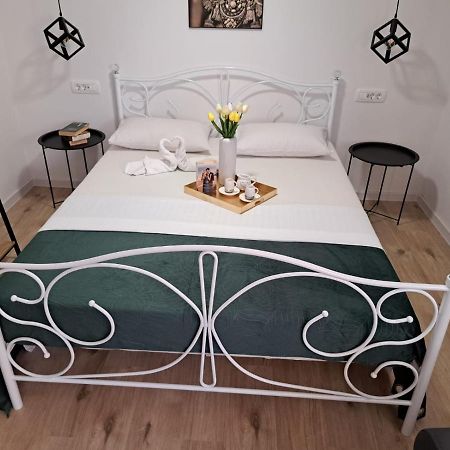 شقة Studio Apartman Maris زادار المظهر الخارجي الصورة