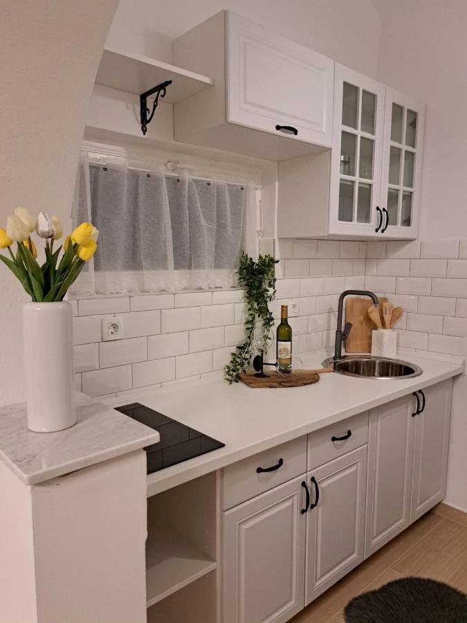 شقة Studio Apartman Maris زادار المظهر الخارجي الصورة